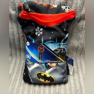 Komar Kids/DC New 2pc Batman/Snowflakes Black/Red Sleepwear Set Boys 4
